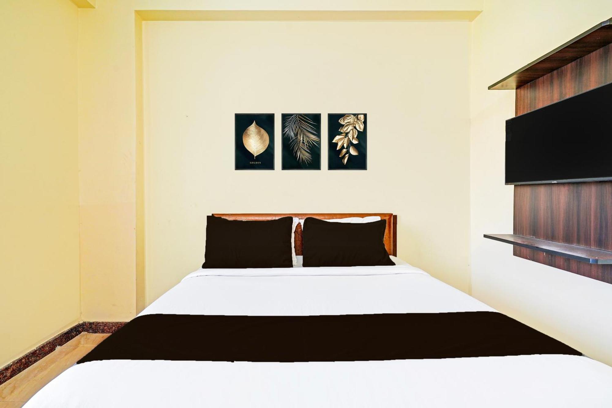 Super Hotel O Srigandhakavalu Formerly Chamundeshwari Lodging Jālahalli Exteriör bild