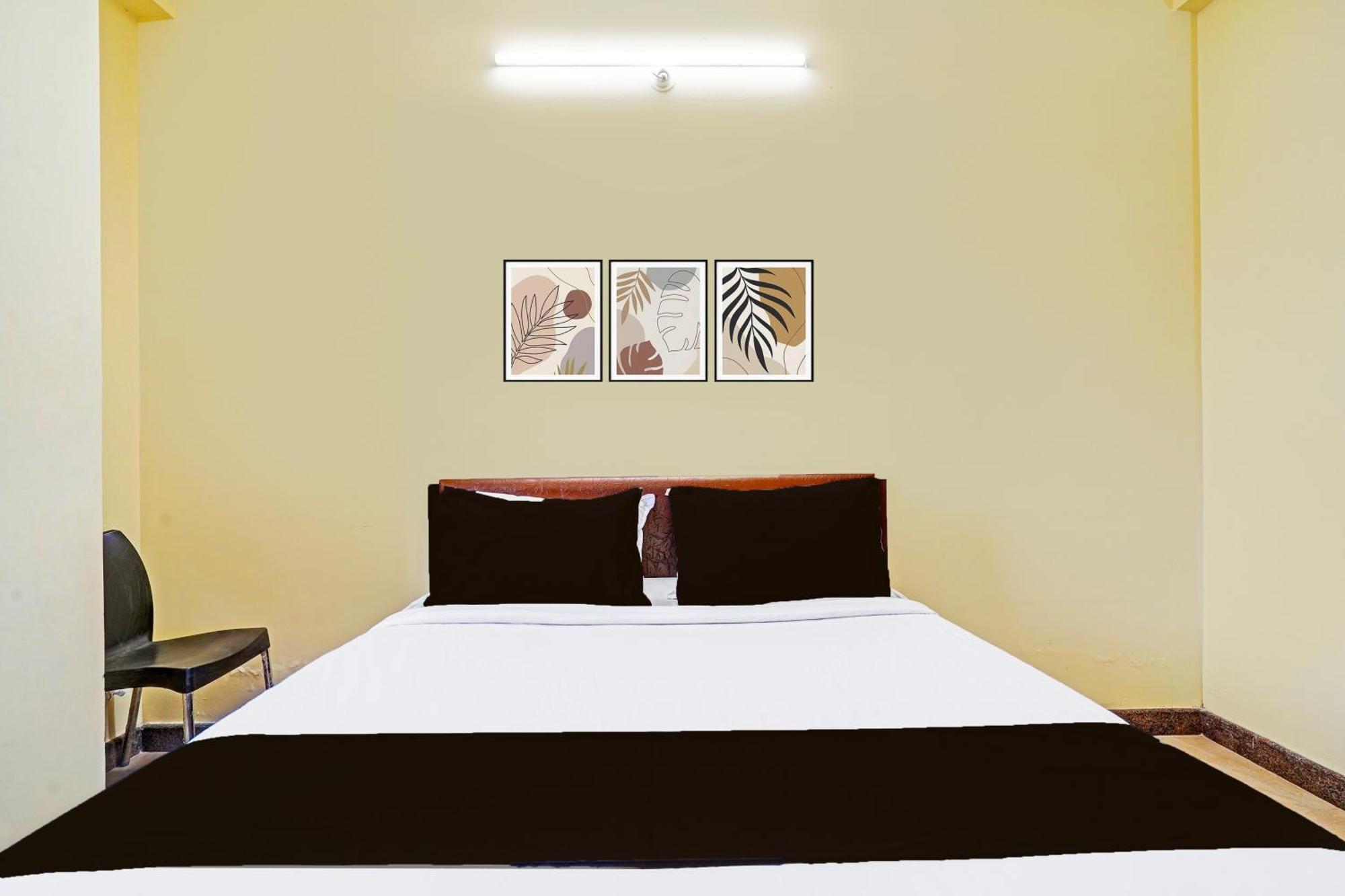 Super Hotel O Srigandhakavalu Formerly Chamundeshwari Lodging Jālahalli Exteriör bild