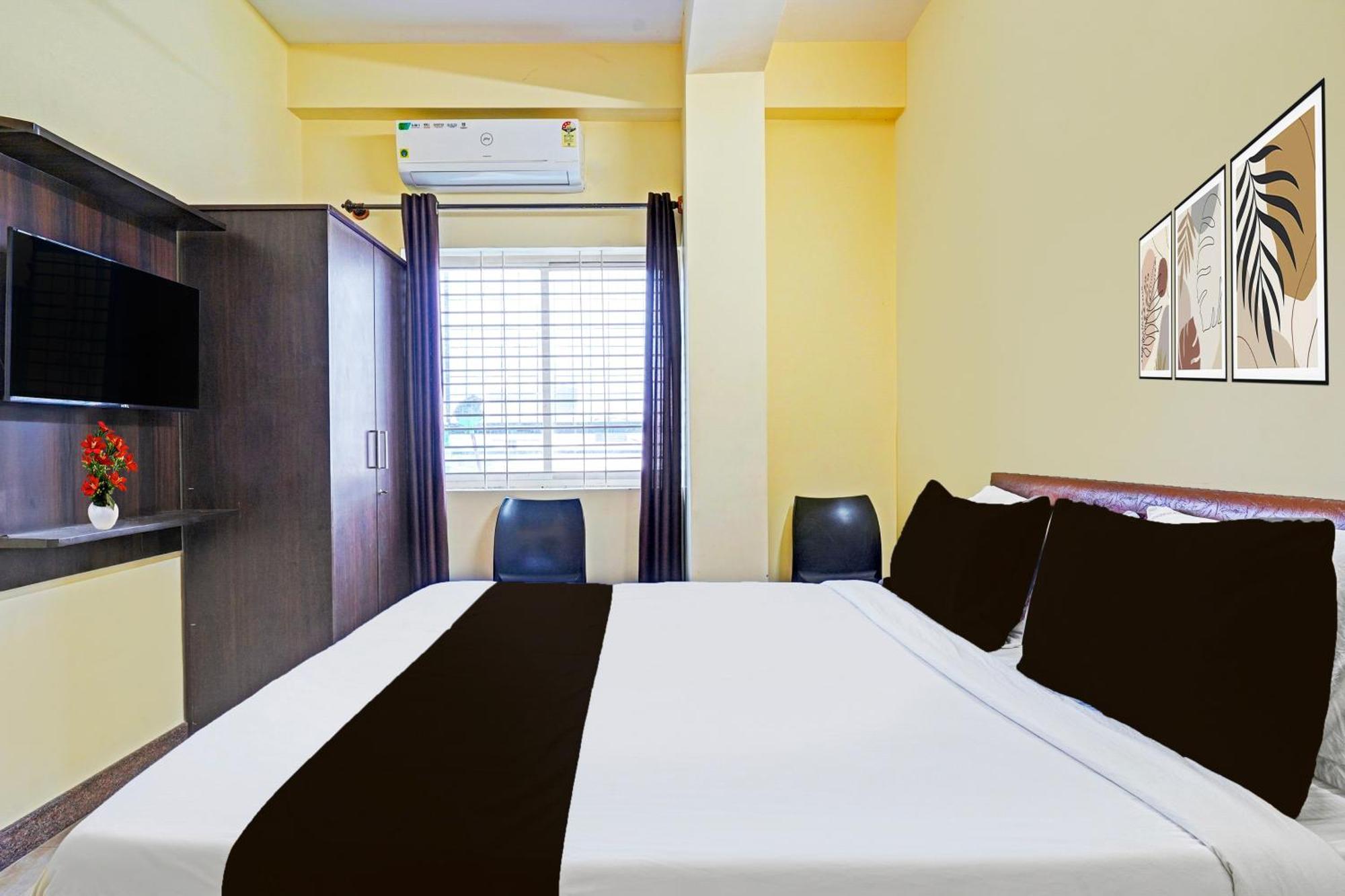 Super Hotel O Srigandhakavalu Formerly Chamundeshwari Lodging Jālahalli Exteriör bild