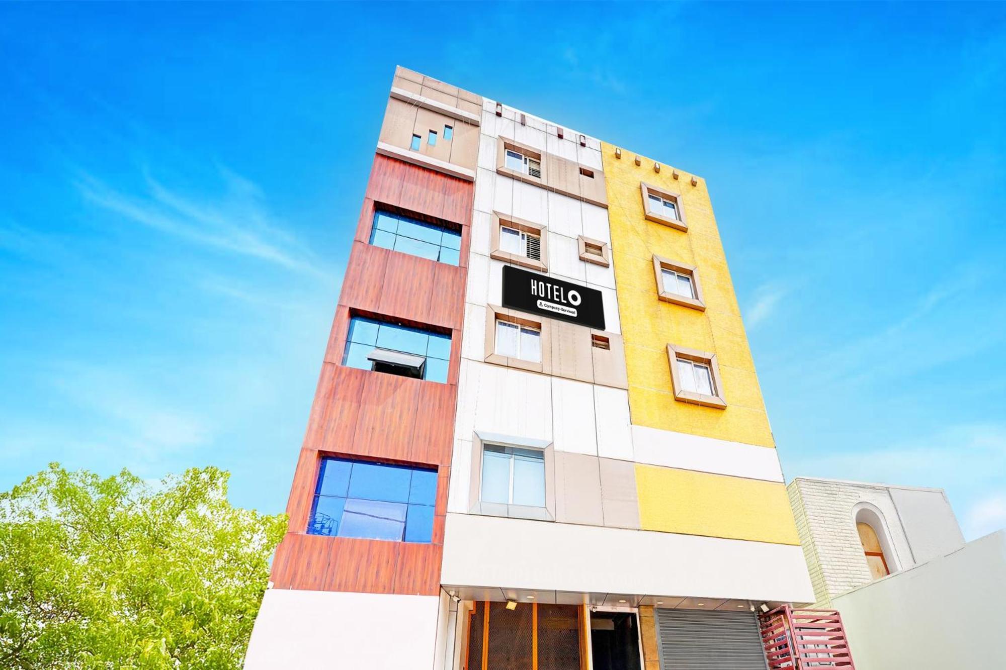 Super Hotel O Srigandhakavalu Formerly Chamundeshwari Lodging Jālahalli Exteriör bild